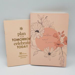 Erin Condren | Petite Planner Daily Planner Apr - Jun 2023 + PERPETUAL CALENDAR